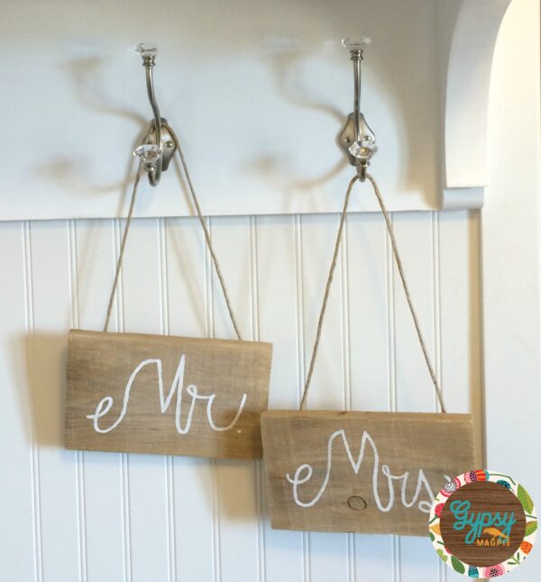 Mr and Mrs Wedding Signs using Weatherwood Stain {Gypsy Magpie}