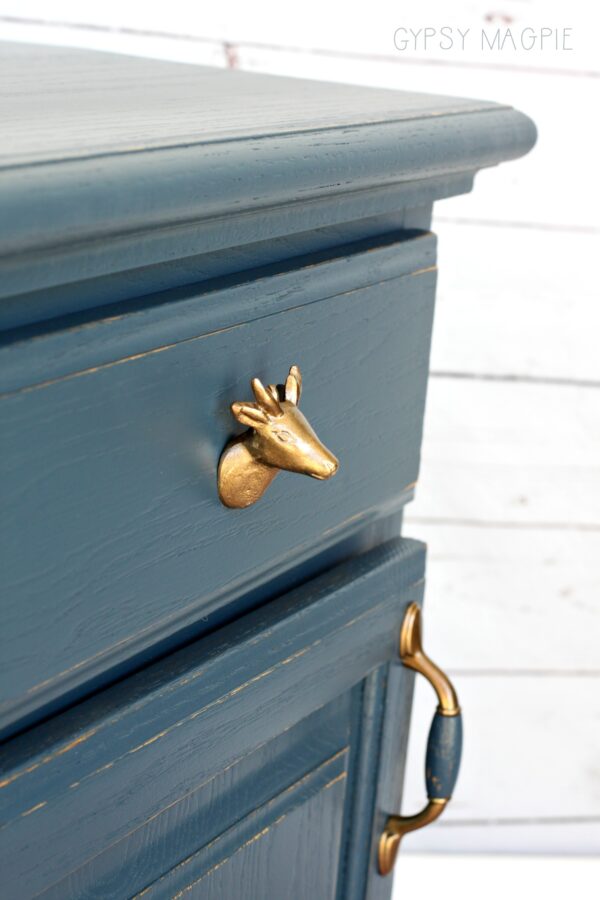 Loving the little deer head knob on this navy nightstand! | Gypsy Magpie