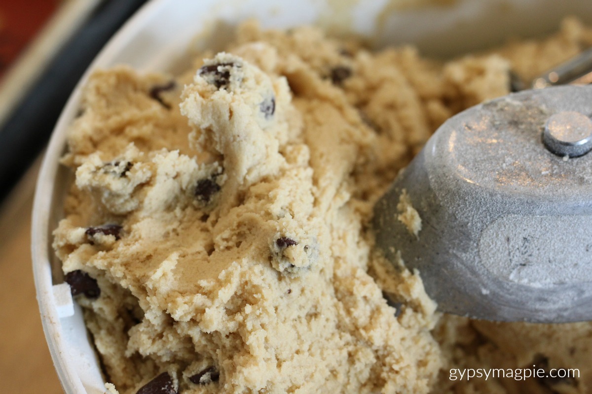 Big Batch Chocolate Chip Cookies | Gypsy Magpie