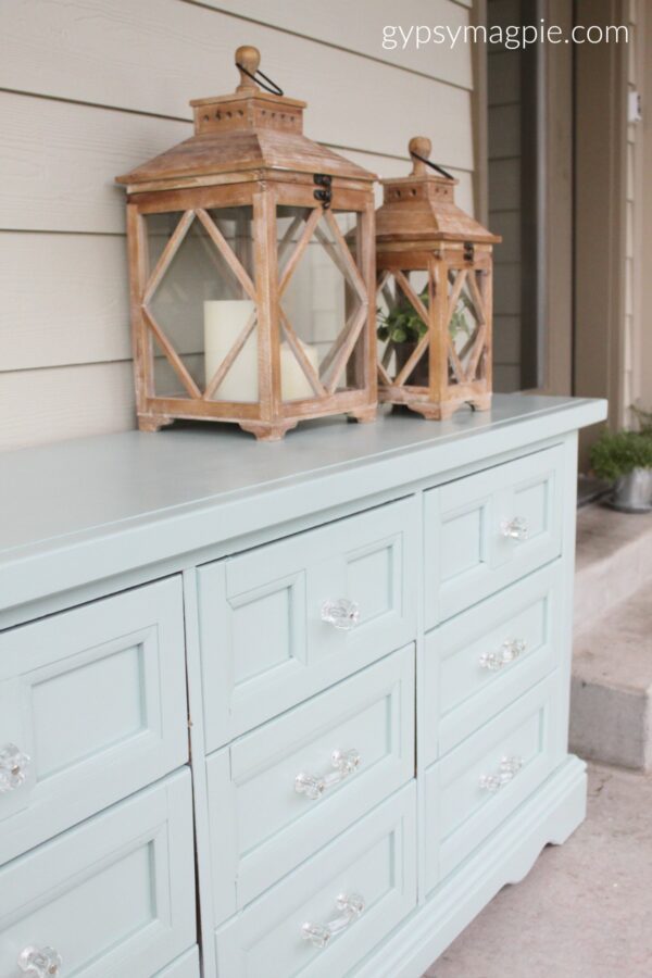 Adorable dresser hand painted in Wyeth Blue | Gypsy Magpie