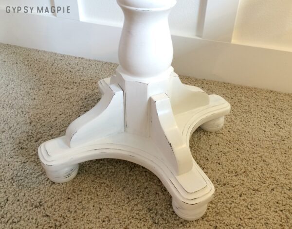 Annie Sloan Pure White and Clear Wax was used to create this pretty pedestal table base | Gypsy Magpie