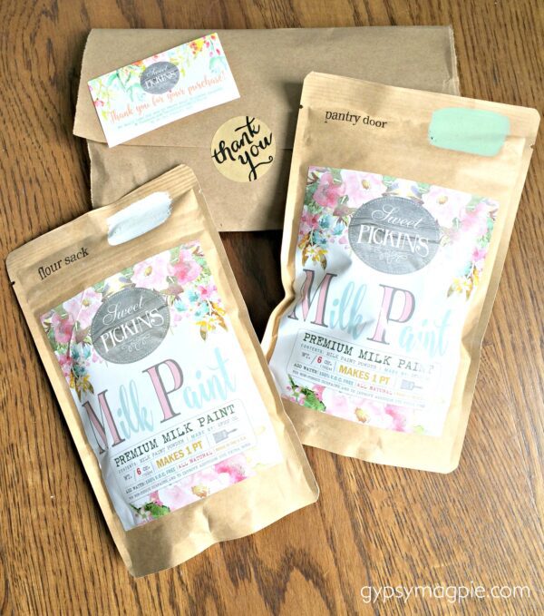 Sweet Pickins Milk Paint has the prettiest packaging! It would make a great gift for a DIY-her! | Gypsy Magpie