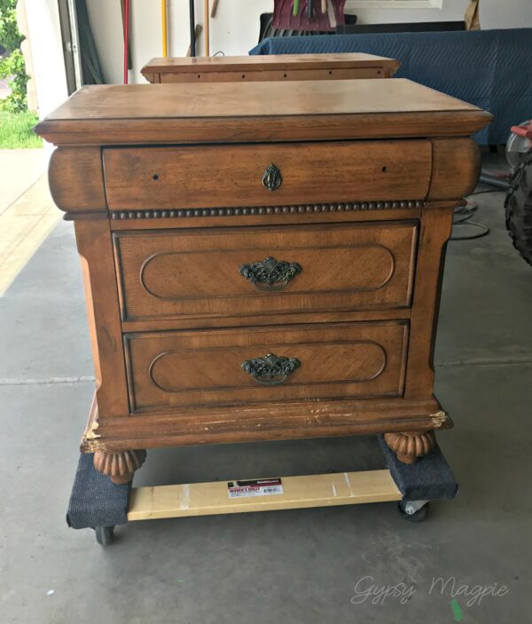 This chewed up nightstand is looking a whole lot happier these days! Stop by and see the after! | Gypsy Magpie