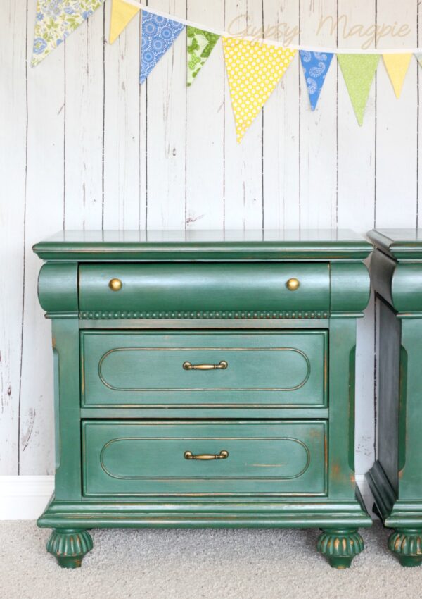 Green and brass! My favorite combination! | Gypsy Magpie
