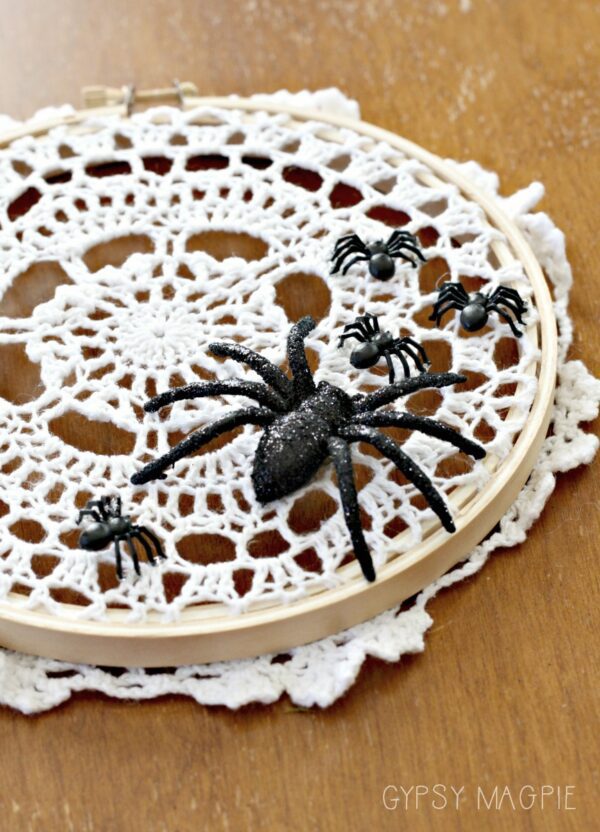 Darling farmhouse style spider web doily! So simple and perfect for Halloween! | Gypsy Magpie