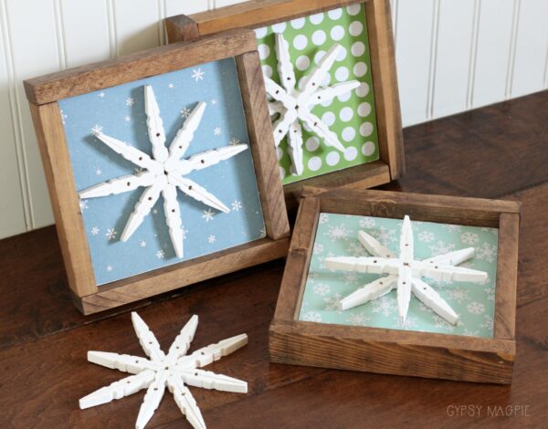 Simple DIY glittered snowflake signs | Gypsy Magpie