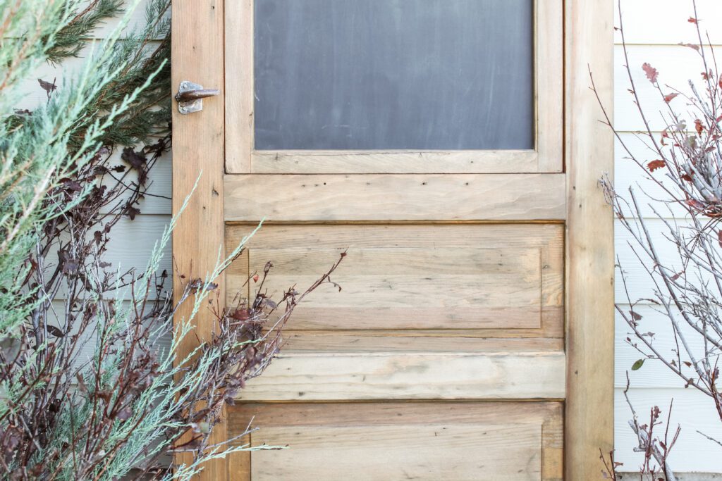 old vintage screen door turned fun chalkboard | gypsy magpie