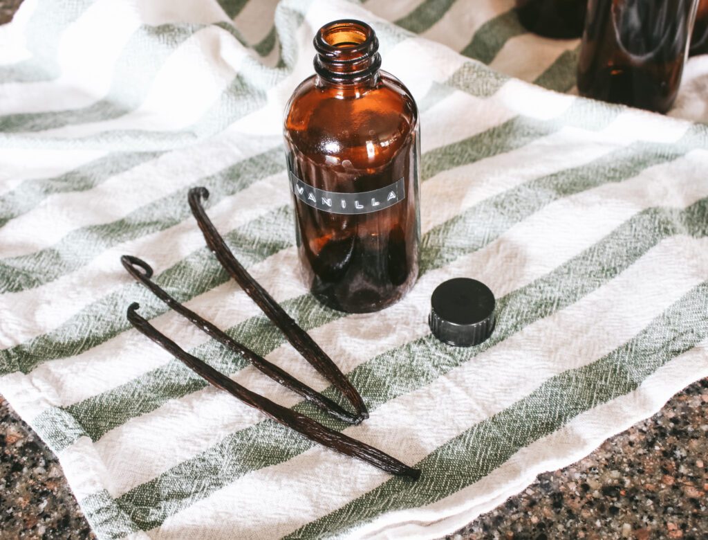 vanilla beans and and amber jar | gypsy magpie