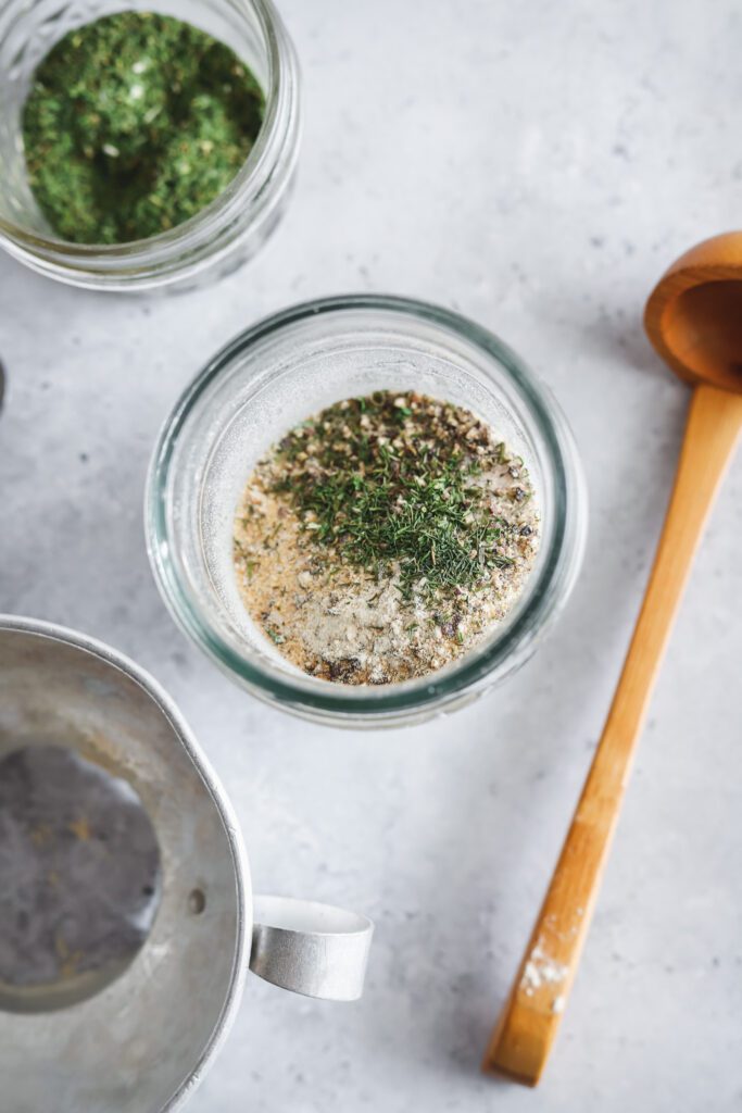 Garlic, onion, dill, salt, and parsley all come together to make a delicious seasoning in the comfort of your own home